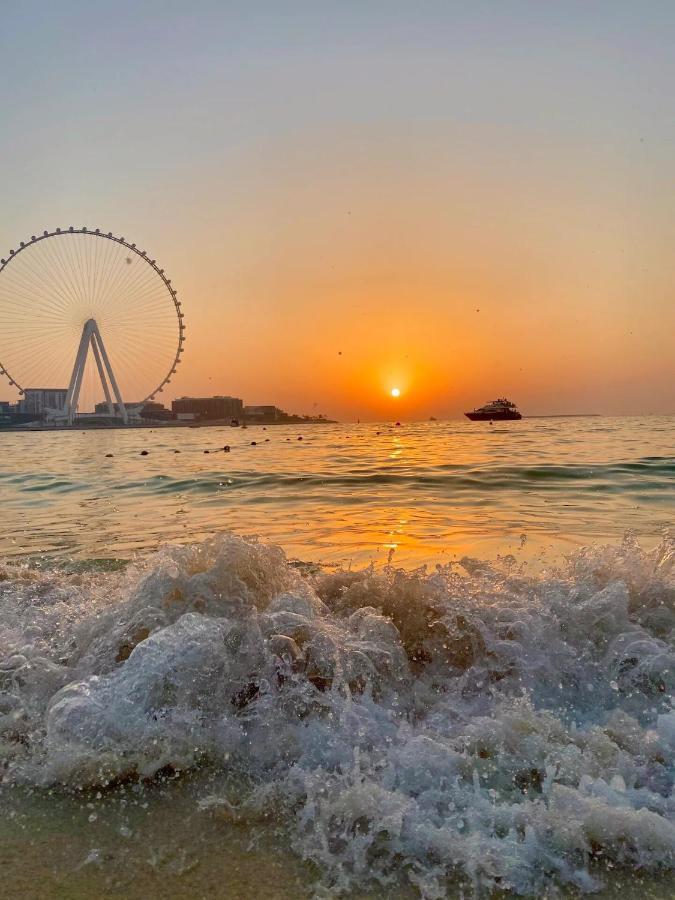 Lunar Cozy Hostel - Jbr ดูไบ ภายนอก รูปภาพ