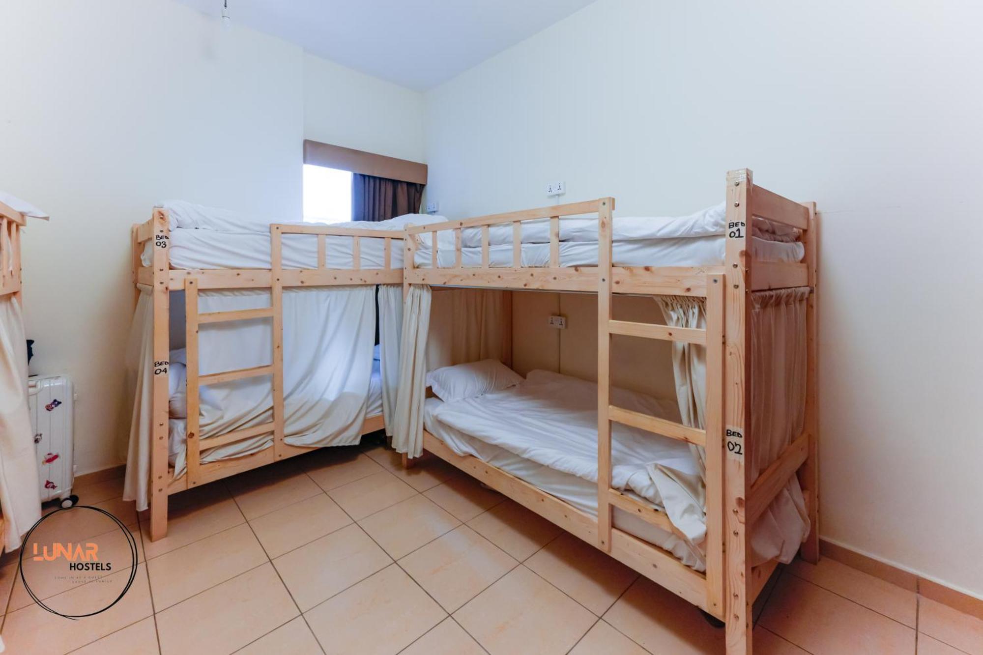 Lunar Cozy Hostel - Jbr ดูไบ ภายนอก รูปภาพ