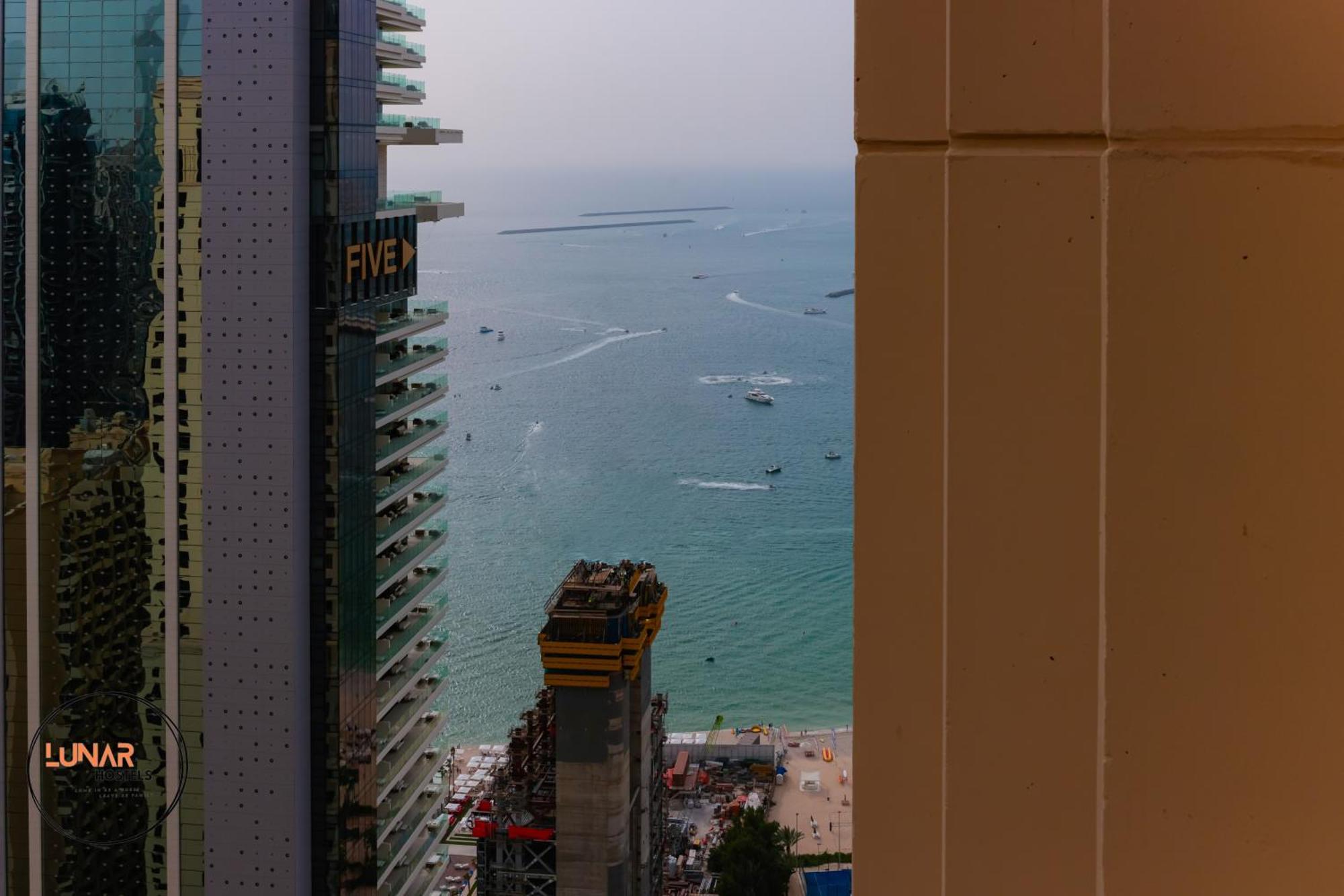 Lunar Cozy Hostel - Jbr ดูไบ ภายนอก รูปภาพ