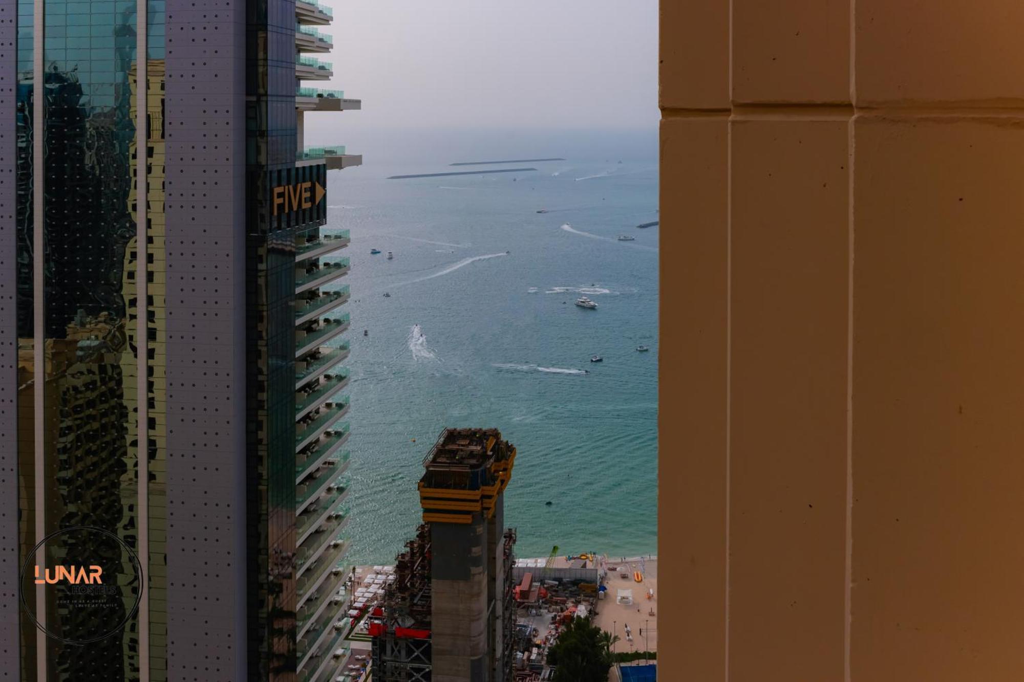 Lunar Cozy Hostel - Jbr ดูไบ ภายนอก รูปภาพ