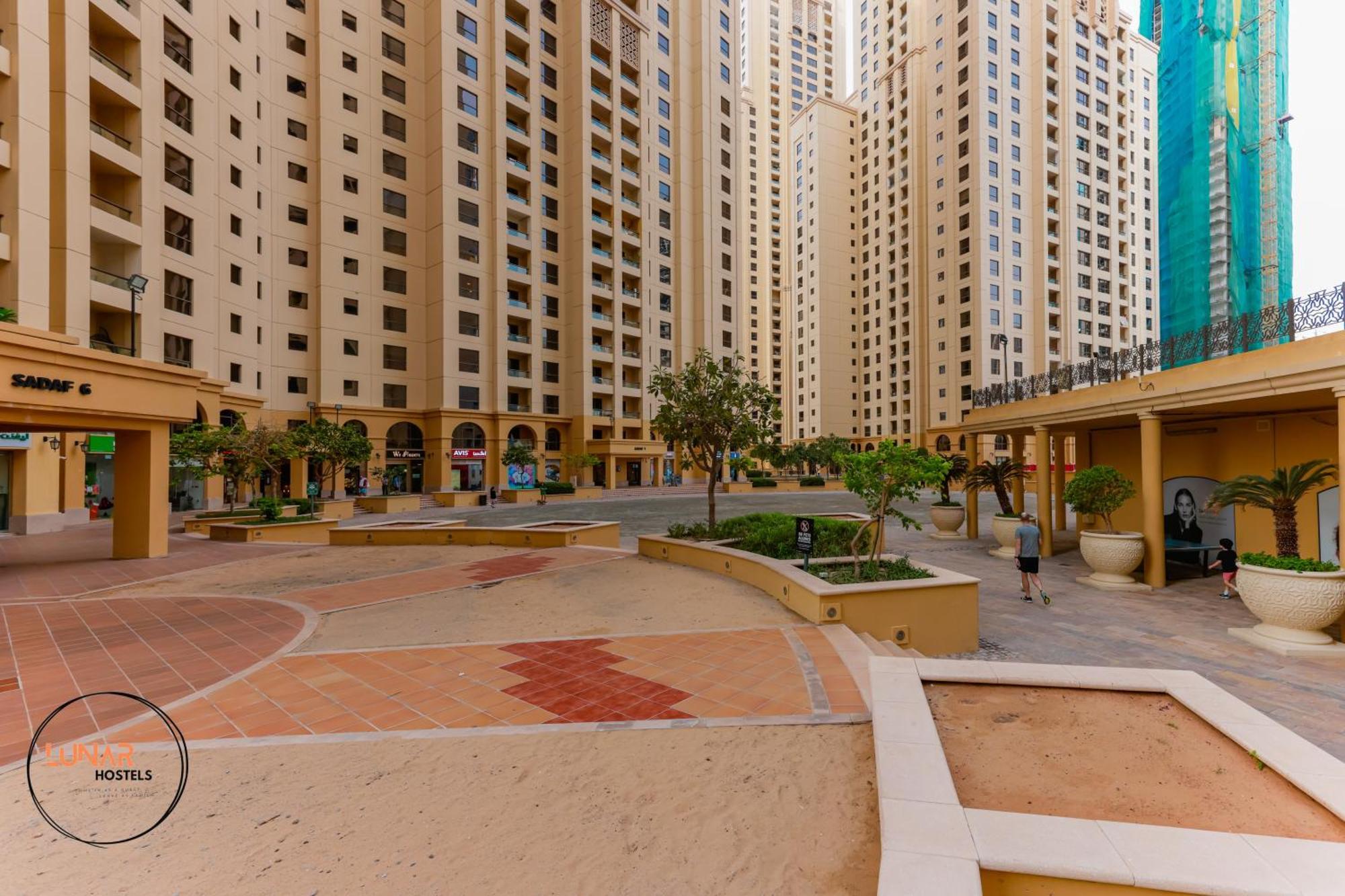 Lunar Cozy Hostel - Jbr ดูไบ ภายนอก รูปภาพ