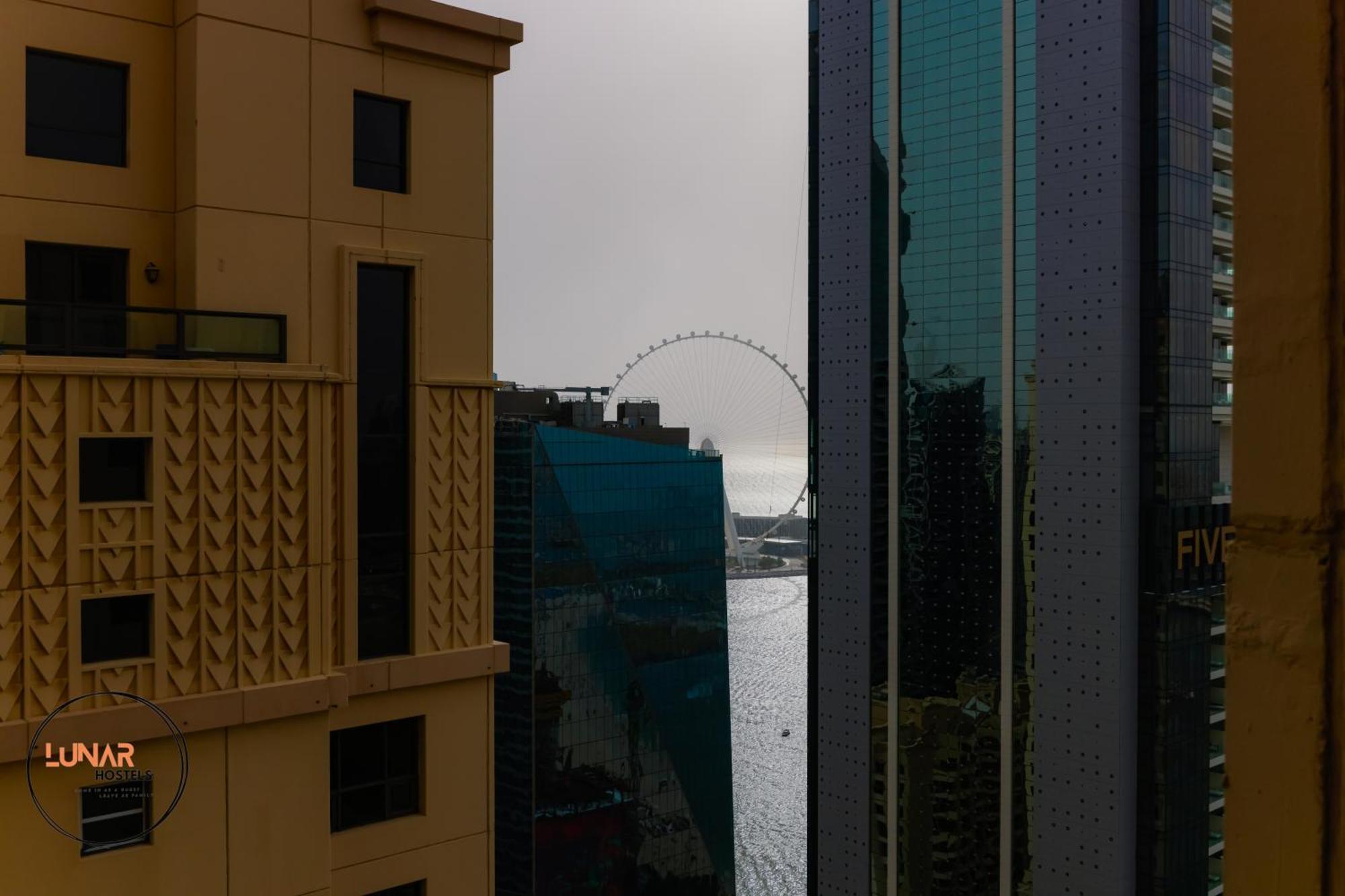 Lunar Cozy Hostel - Jbr ดูไบ ภายนอก รูปภาพ