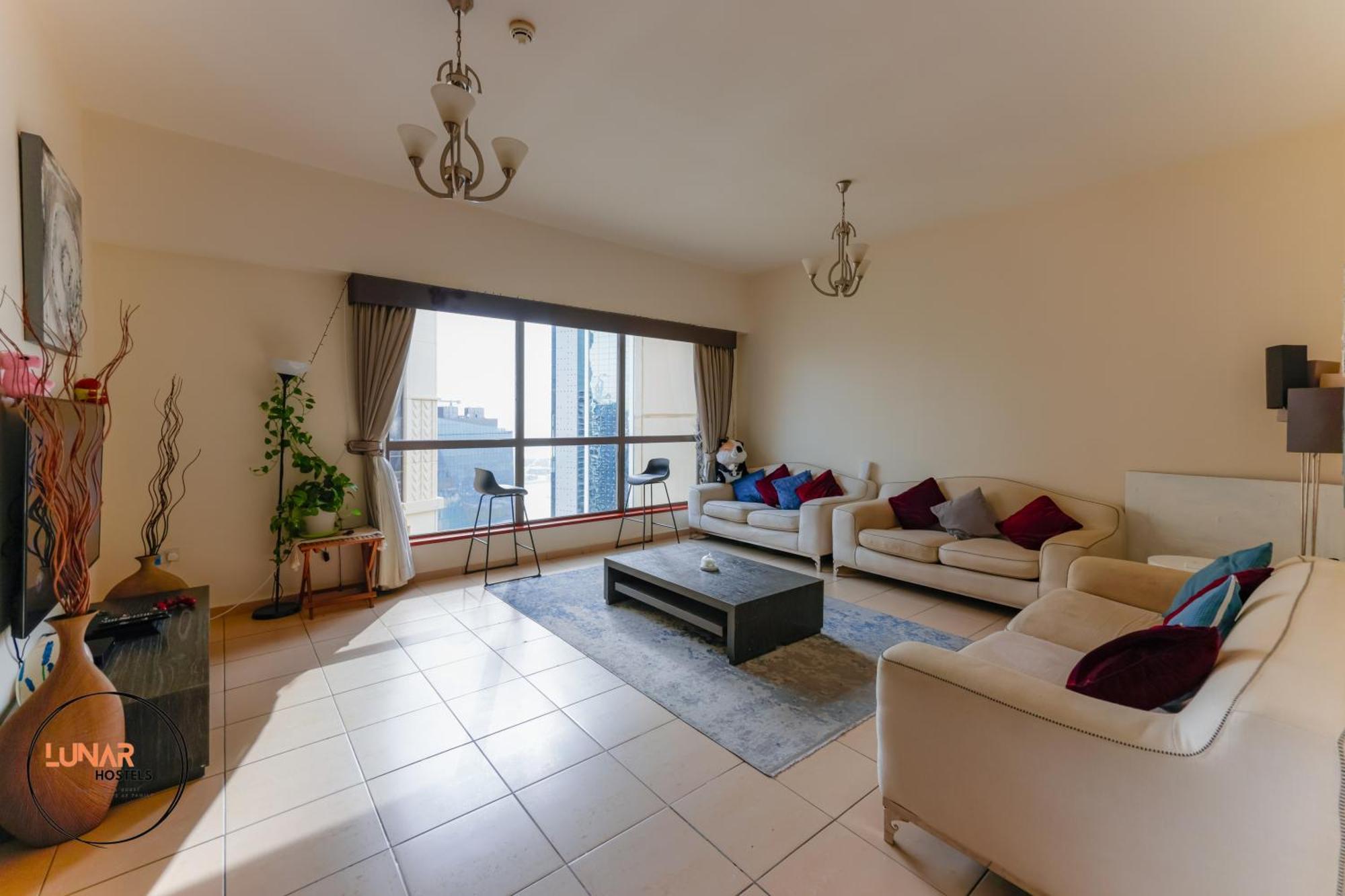 Lunar Cozy Hostel - Jbr ดูไบ ภายนอก รูปภาพ