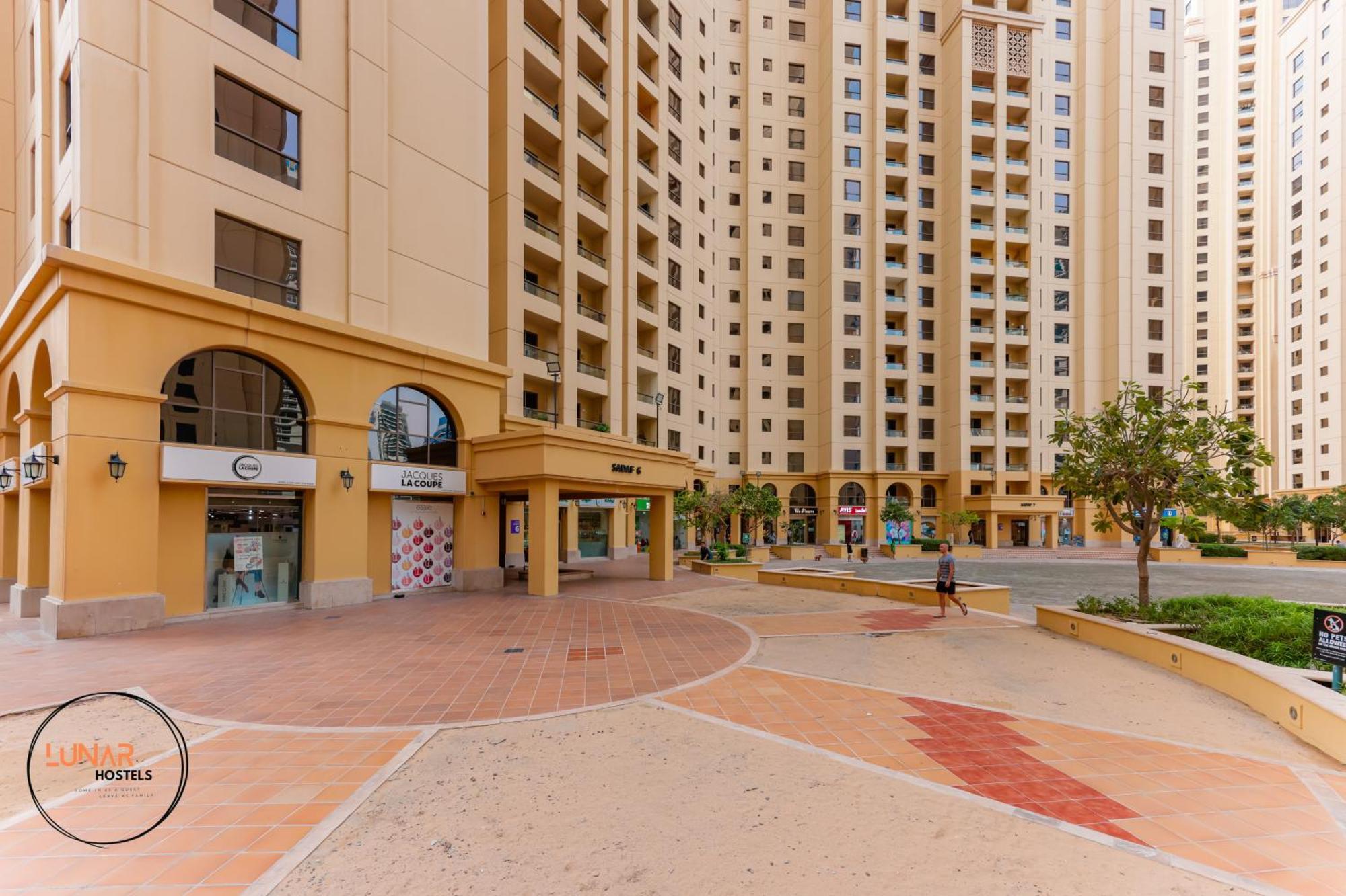 Lunar Cozy Hostel - Jbr ดูไบ ภายนอก รูปภาพ