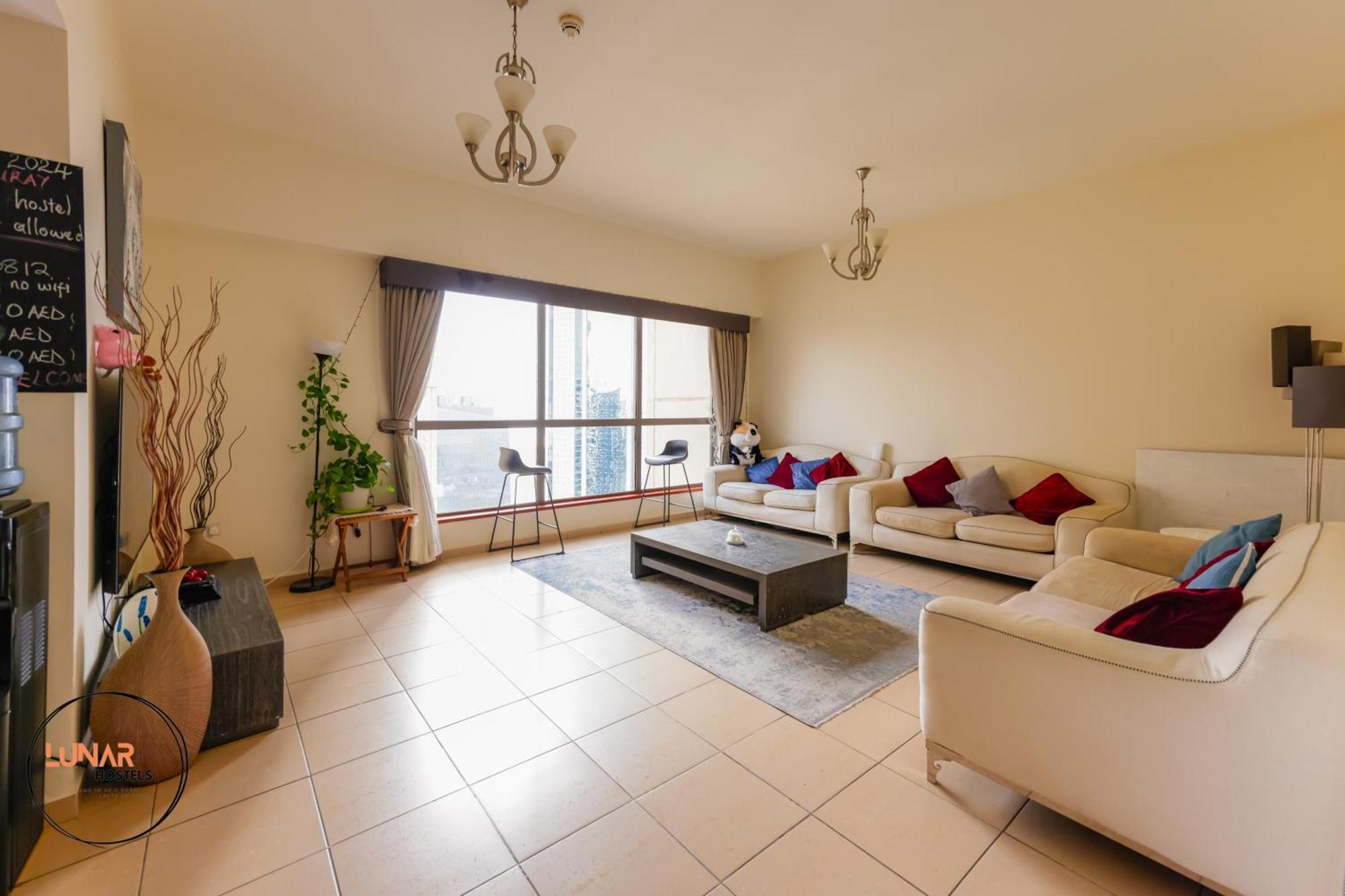 Lunar Cozy Hostel - Jbr ดูไบ ภายนอก รูปภาพ