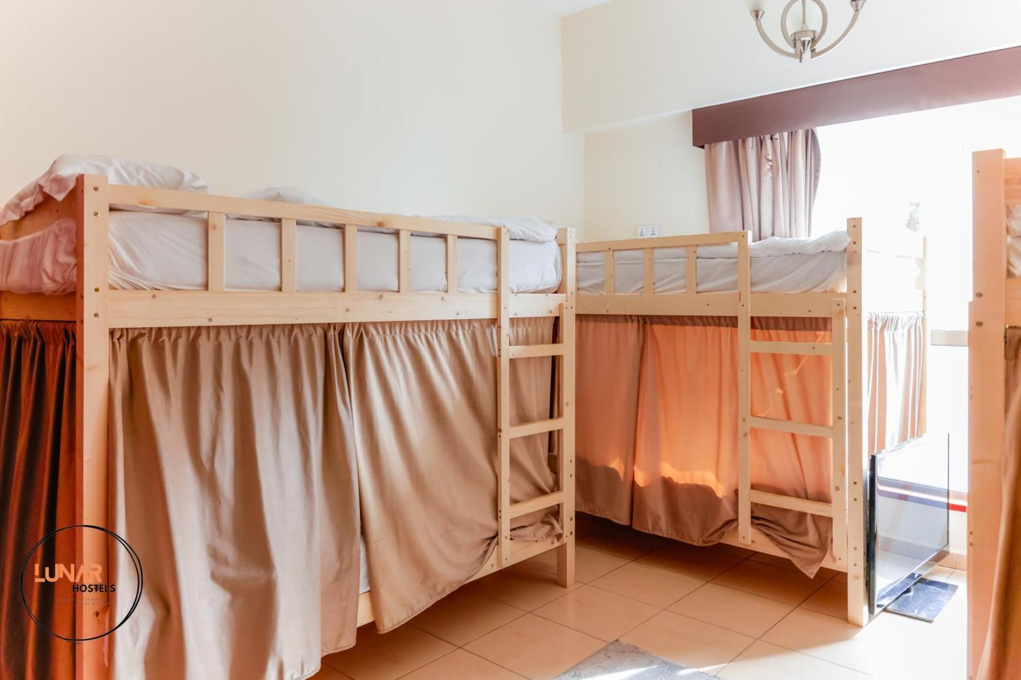 Lunar Cozy Hostel - Jbr ดูไบ ภายนอก รูปภาพ