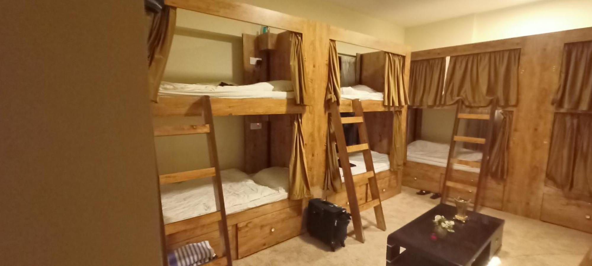 Lunar Cozy Hostel - Jbr ดูไบ ภายนอก รูปภาพ
